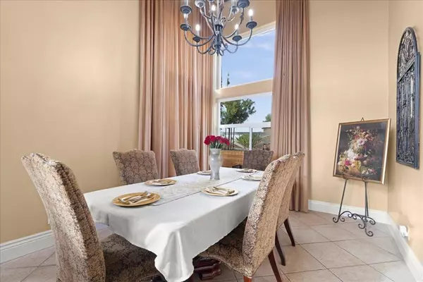 Hollister, CA 95023,721 Diane CT