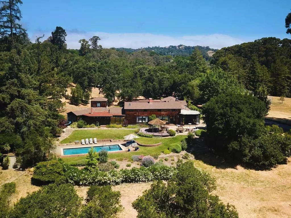 Woodside, CA 94062,Albion AVE
