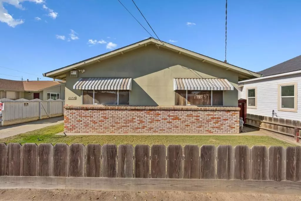 Gonzales, CA 93926,217 8th ST