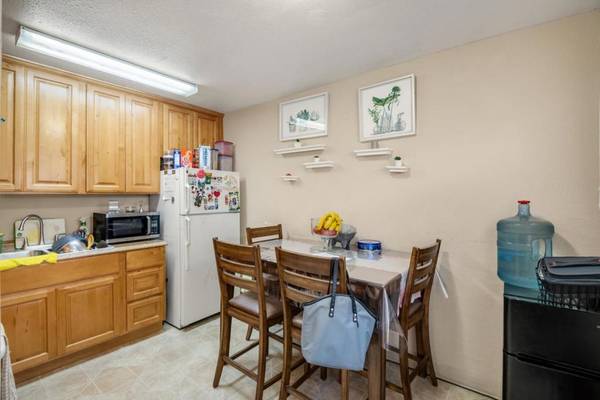 Santa Clara, CA 95054,930 Clyde AVE
