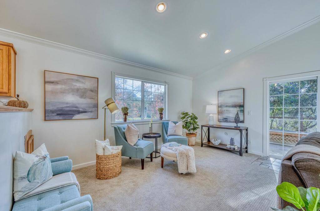 Prunedale, CA 93907,17209 McGuffie RD