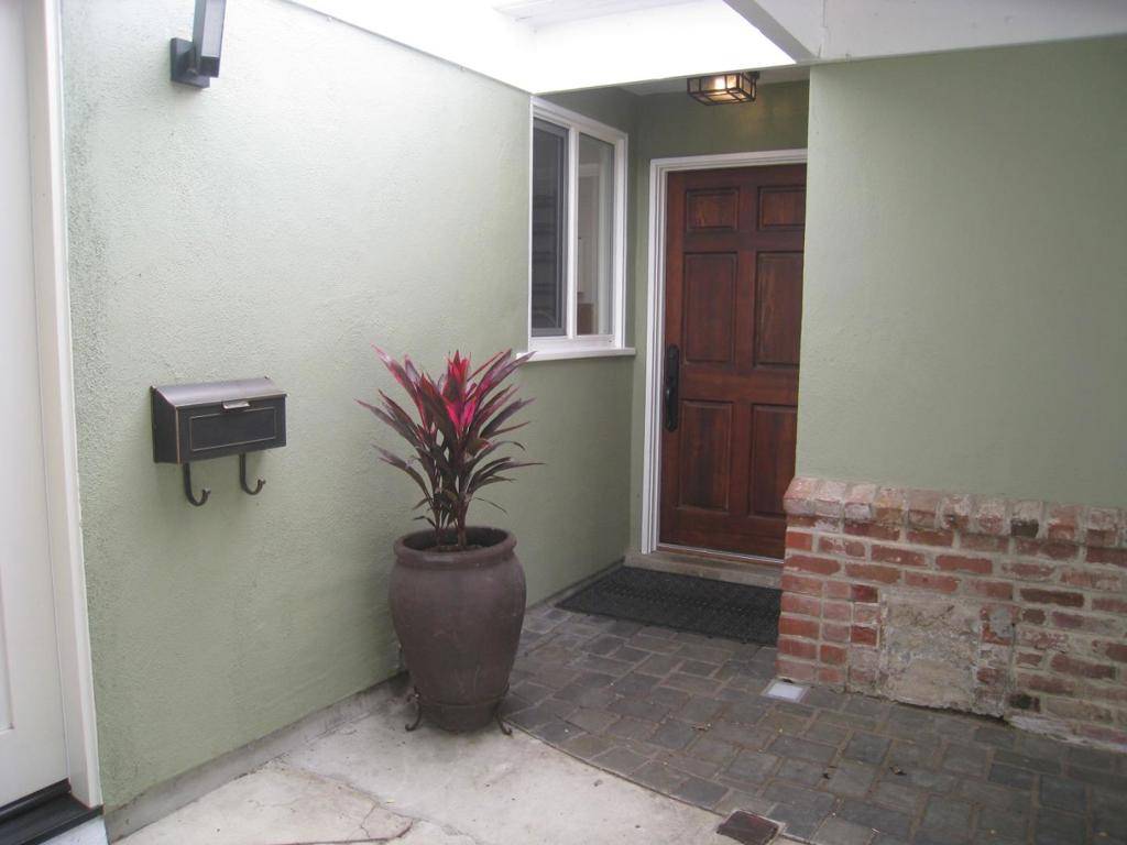 Redwood City, CA 94061,2665 Carolina AVE