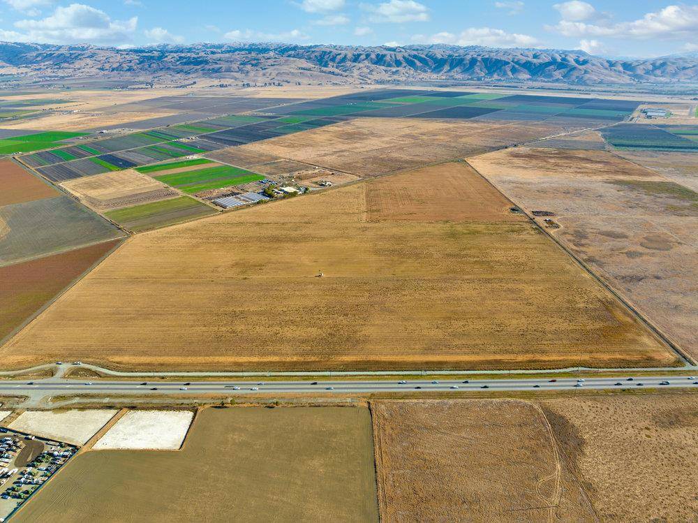 Hollister, CA 95023,0 Hwy 25