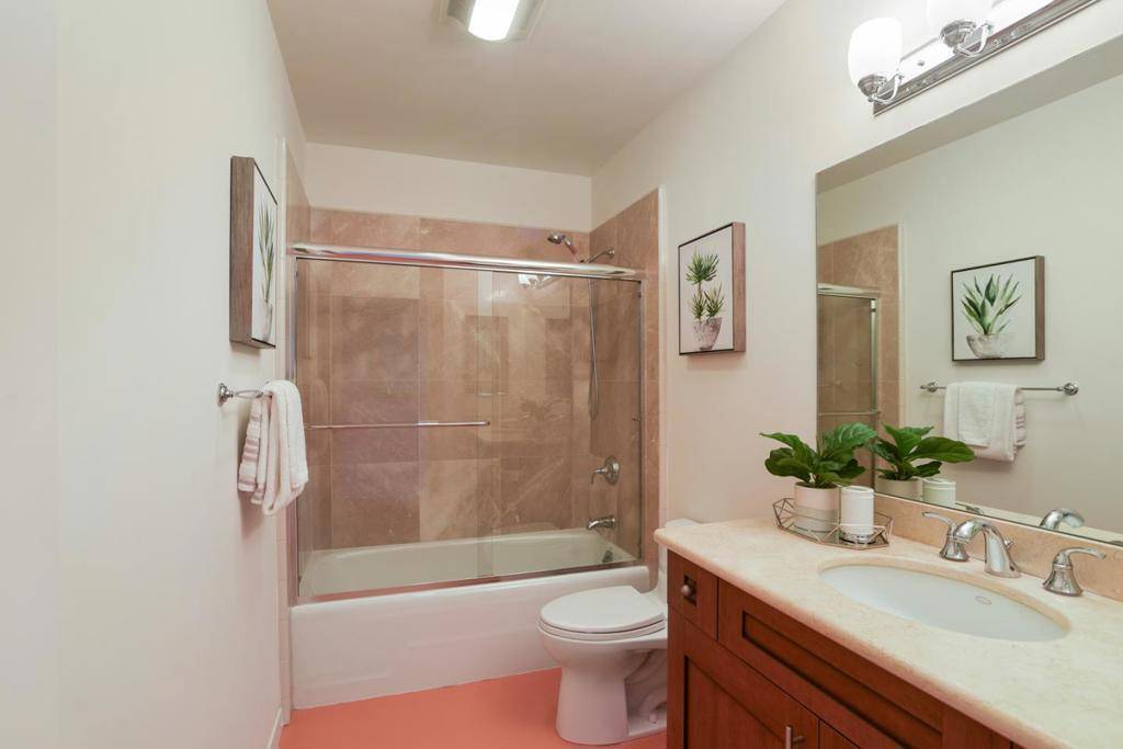 Berkeley, CA 94705,2400 Dowling PL #6