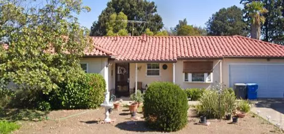 10600 Larry WAY, Cupertino, CA 95014