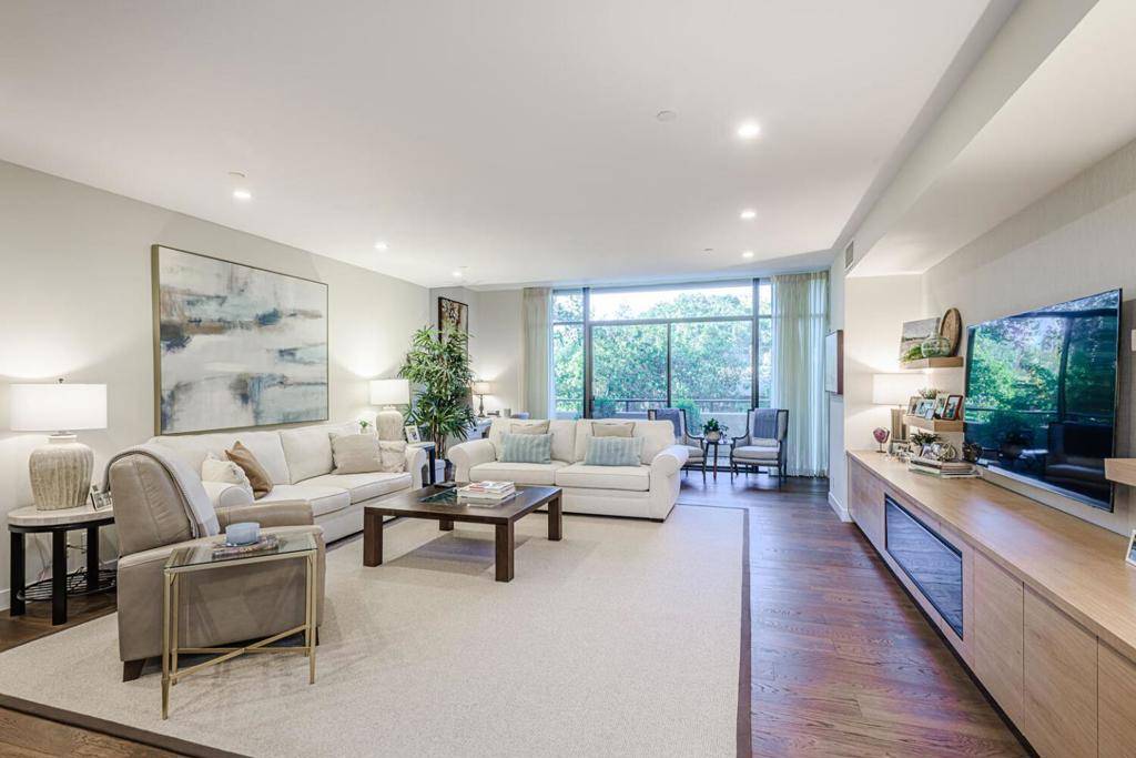San Mateo, CA 94402,20 W 3rd AVE #202