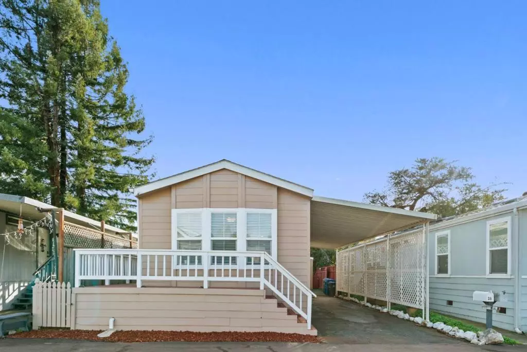 Watsonville, CA 95076,789 Green Valley RD