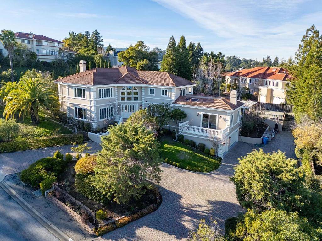 2496 Butternut DR, Hillsborough, CA 94010
