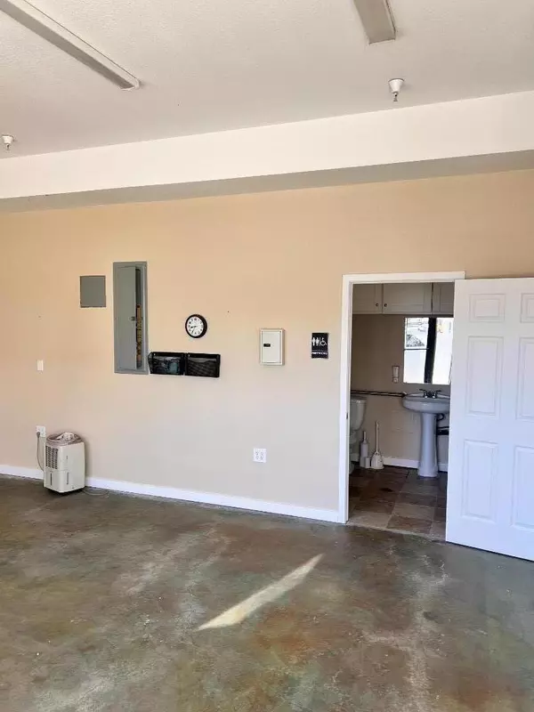 Santa Cruz, CA 95060,605 Pacific AVE