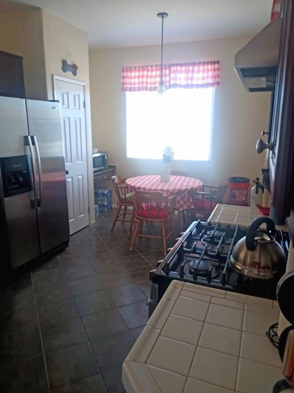 Adelanto, CA 92301,10452 Thorndale ST