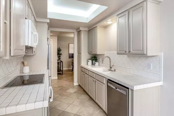 San Jose, CA 95112,144 S 3rd ST #316