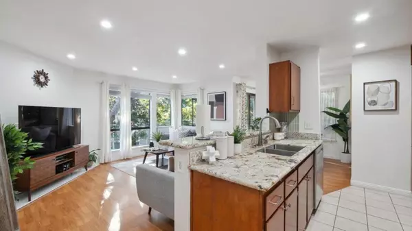 Fremont, CA 94538,39029 Guardino DR #224