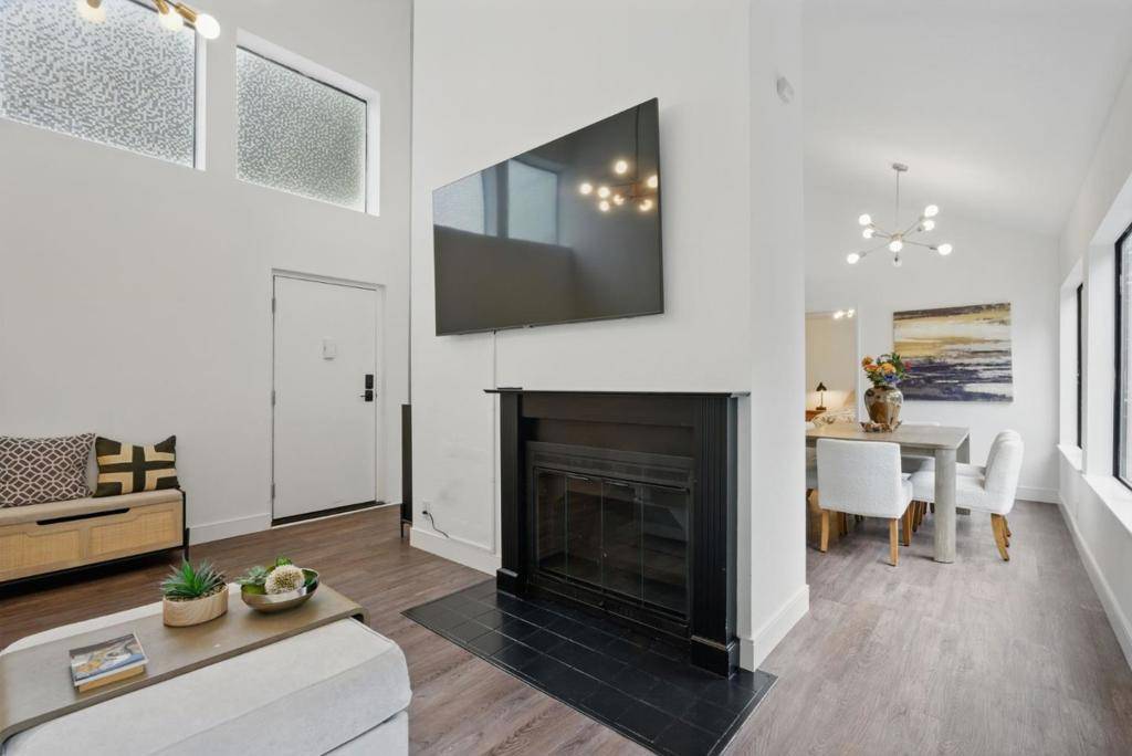 South San Francisco, CA 94080,1 Appian WAY #712-3