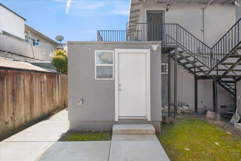 East Palo Alto, CA 94303,1650 Bay