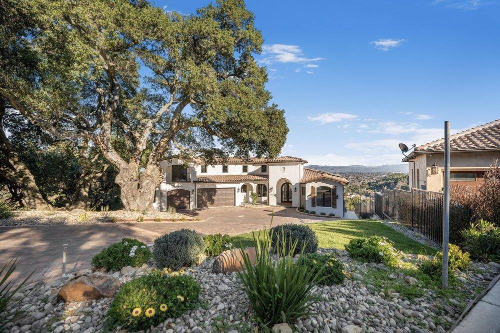 Gilroy, CA 95020,8772 Foxglove CT