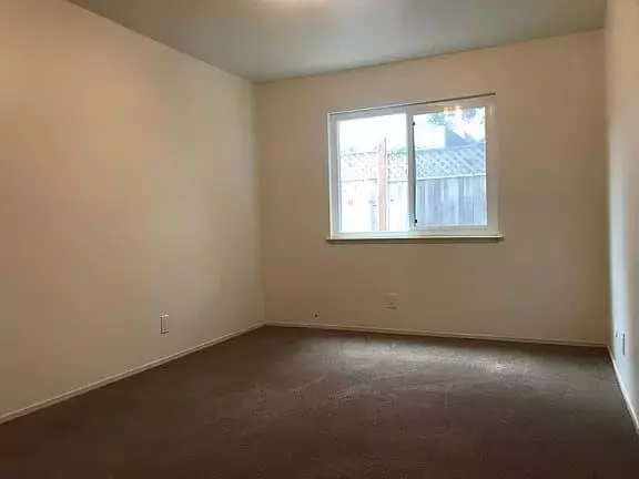 Pacific Grove, CA 93950,116 2nd ST