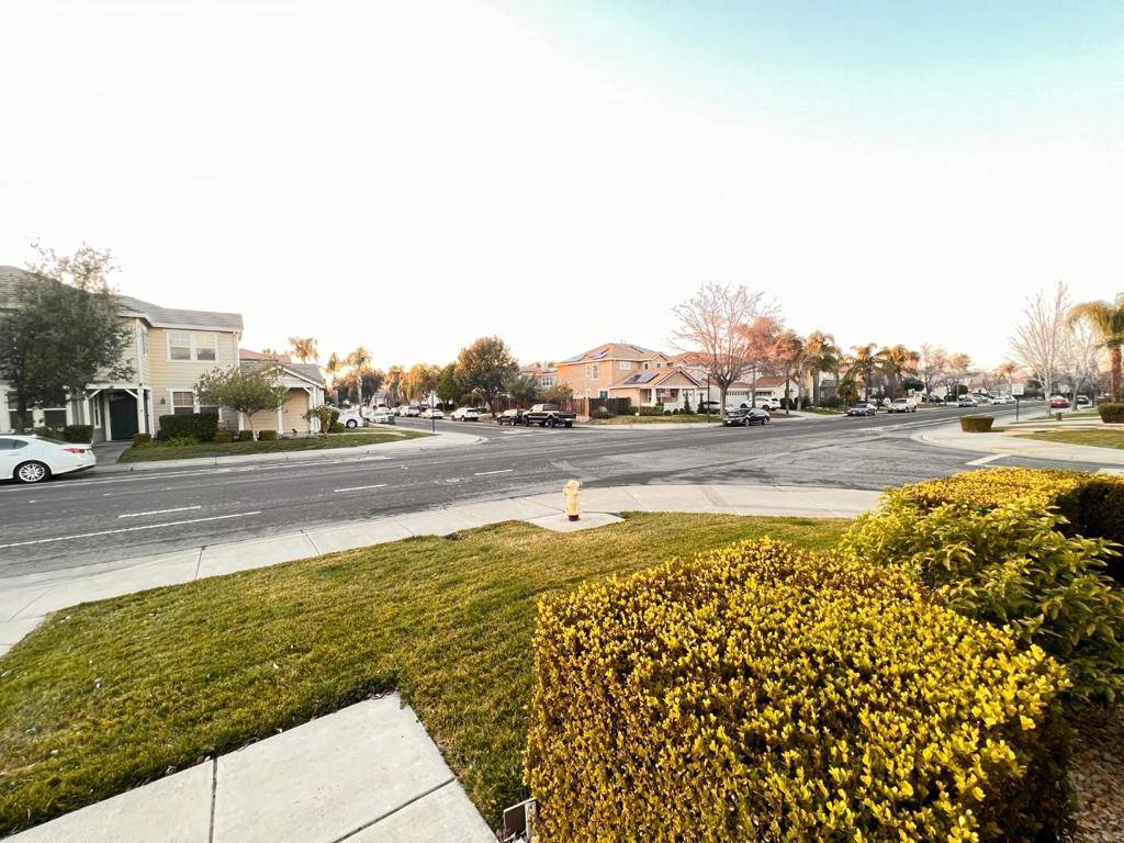 Tracy, CA 95377,484 Presidio PL