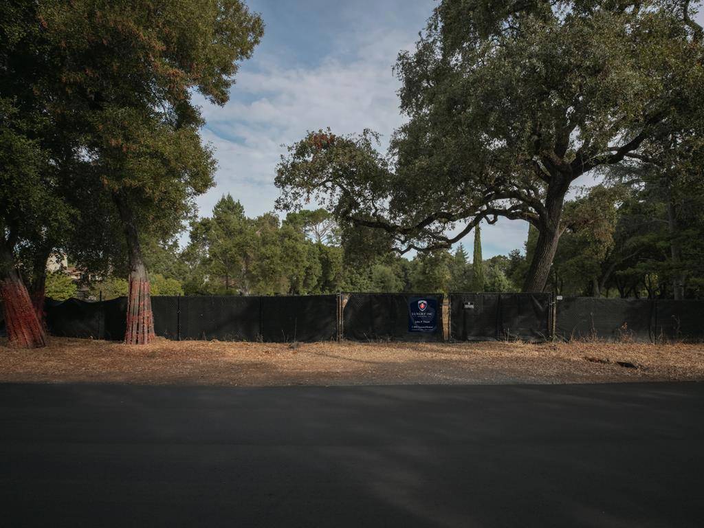 Atherton, CA 94027,83 Camino Por Los Arboles