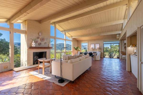 Carmel Valley, CA 93924,15415 Via Los Tulares