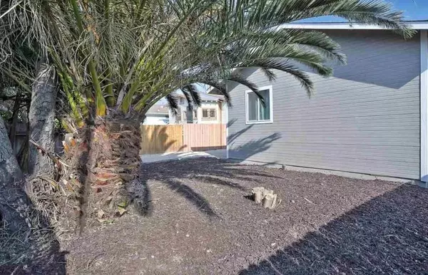 Oakland, CA 94621,1753 Church ST