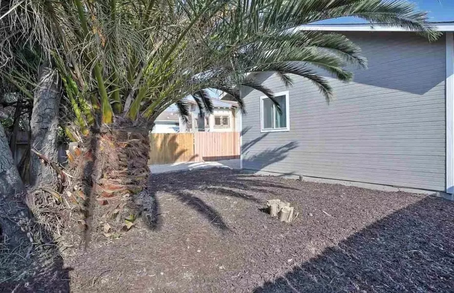 1753 Church ST, Oakland, CA 94621