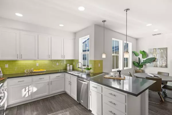 Milpitas, CA 95035,1486 Coyote Creek WAY
