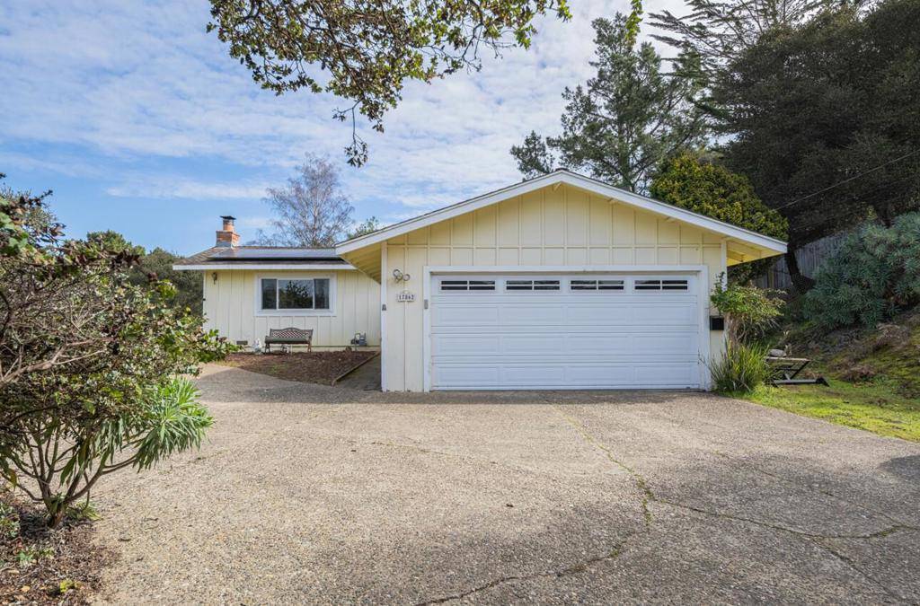 17862 Berta Canyon RD, Salinas, CA 93907