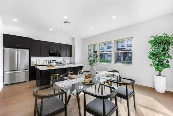 Mountain View, CA 94043,326 Cherokee LOOP