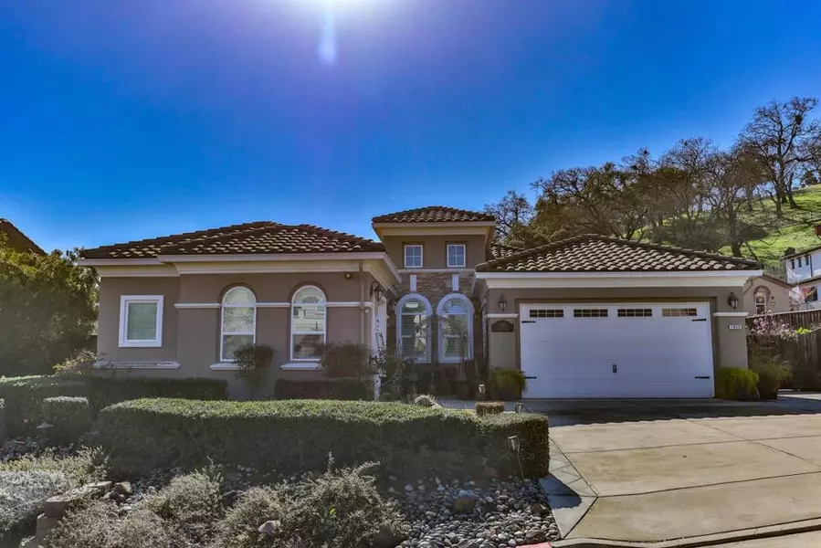 1850 Carob CT, Gilroy, CA 95020