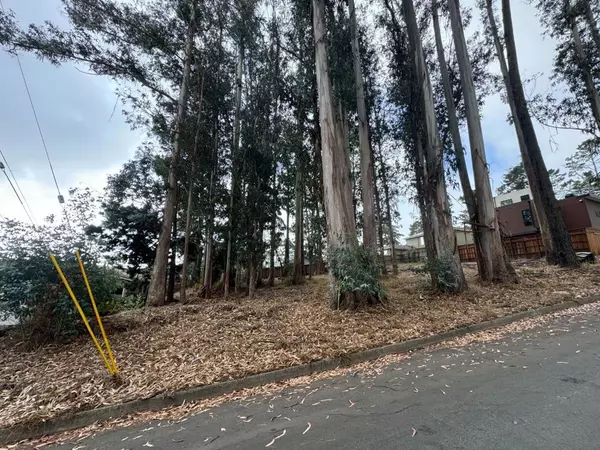 0 The Alameda, El Granada, CA 94018