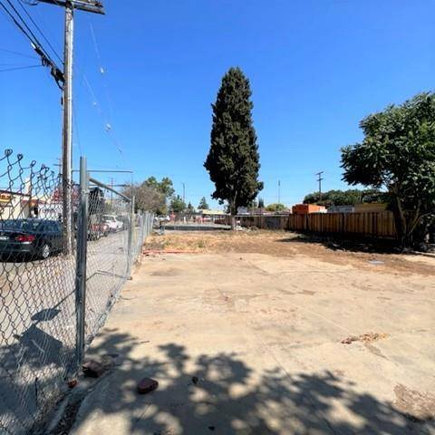 San Jose, CA 95110,10161016 S Almaden AVE