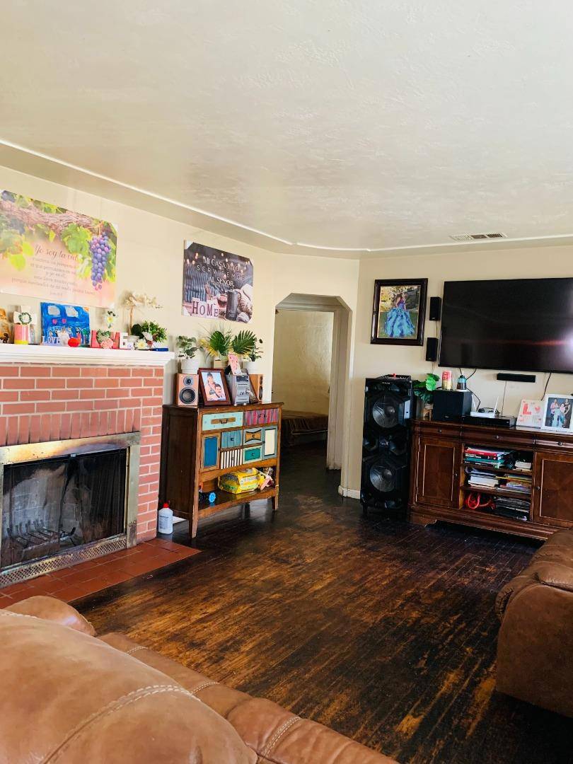 Stockton, CA 95204,1830 De Ovan AVE