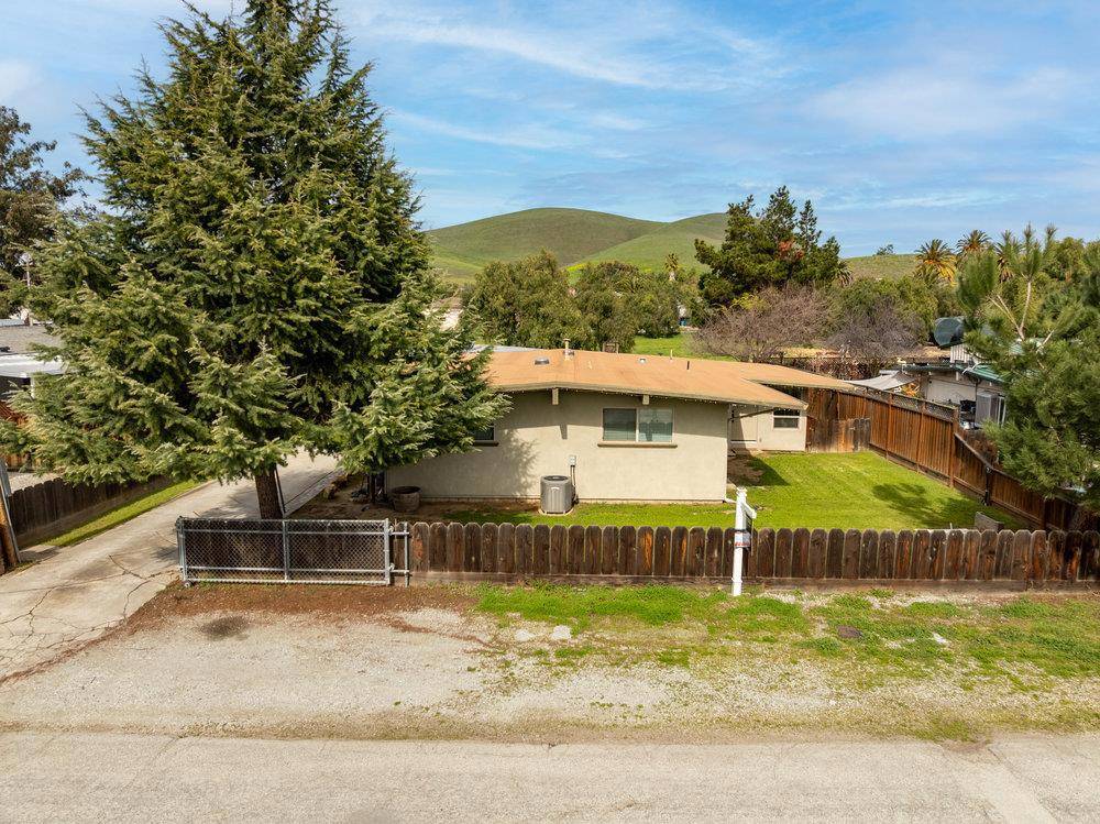 Tres Pinos, CA 95075,6881 F ST