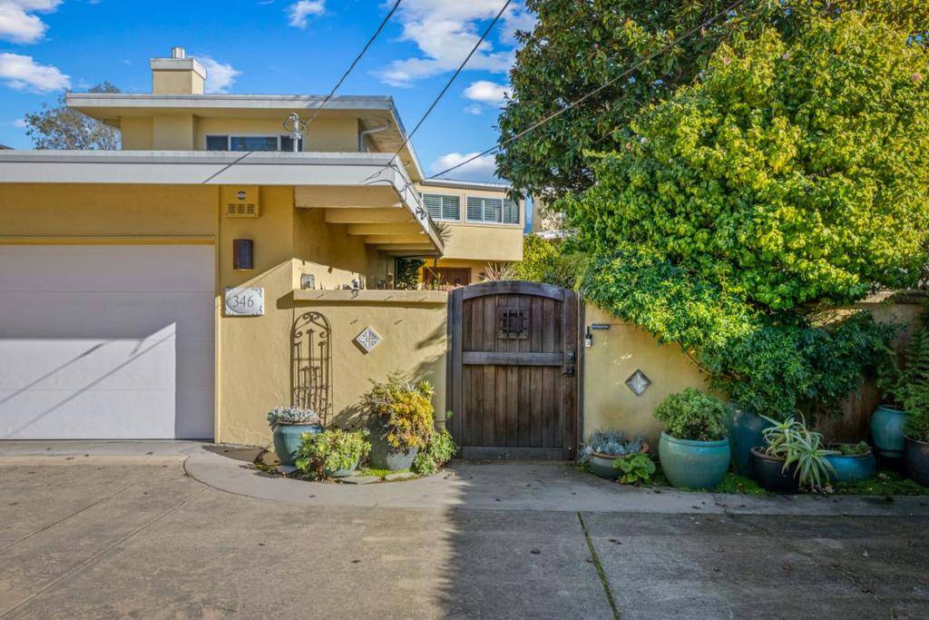 Aptos, CA 95003,346 Kingsbury DR