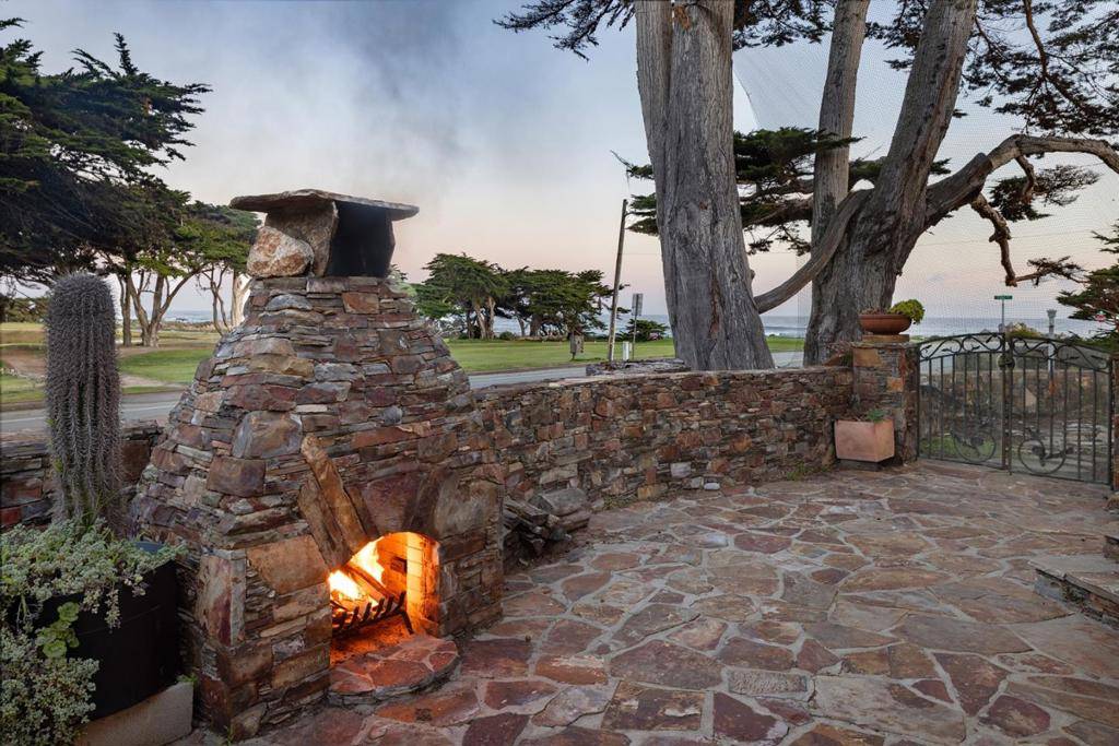 Pacific Grove, CA 93950,1273 Surf AVE