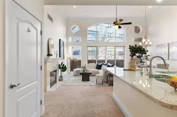 San Jose, CA 95112,130 E San Fernando ST #PH22