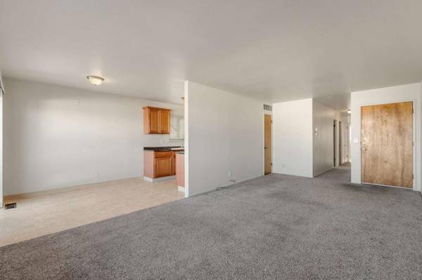 Monterey, CA 93940,674 Laine ST