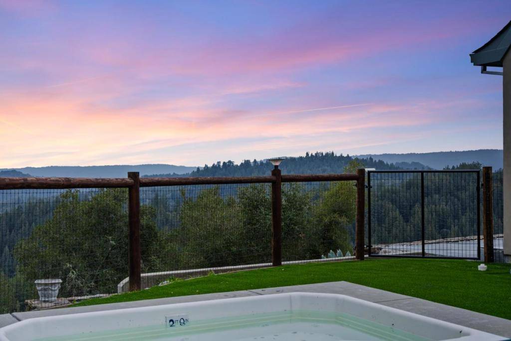 Los Gatos, CA 95033,15220 Upper Ellen RD
