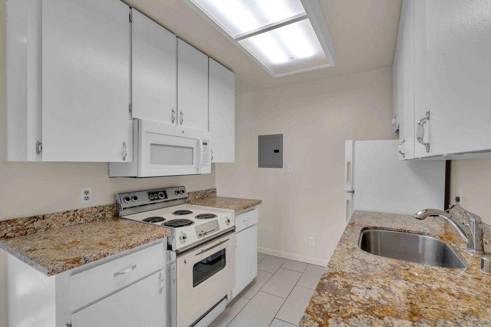 Mountain View, CA 94043,505 Cypress Point DR #88