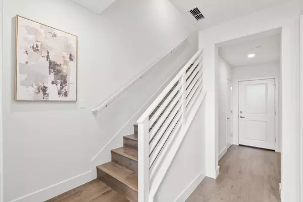 Sunnyvale, CA 94085,557 Charles Fraker TER #3