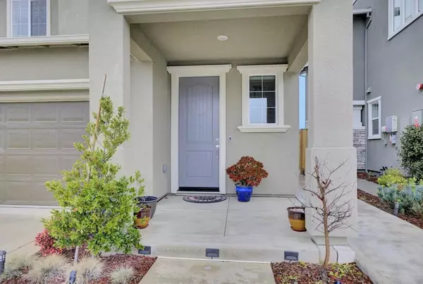 Tracy, CA 95377,5938 Lenin Priego ST