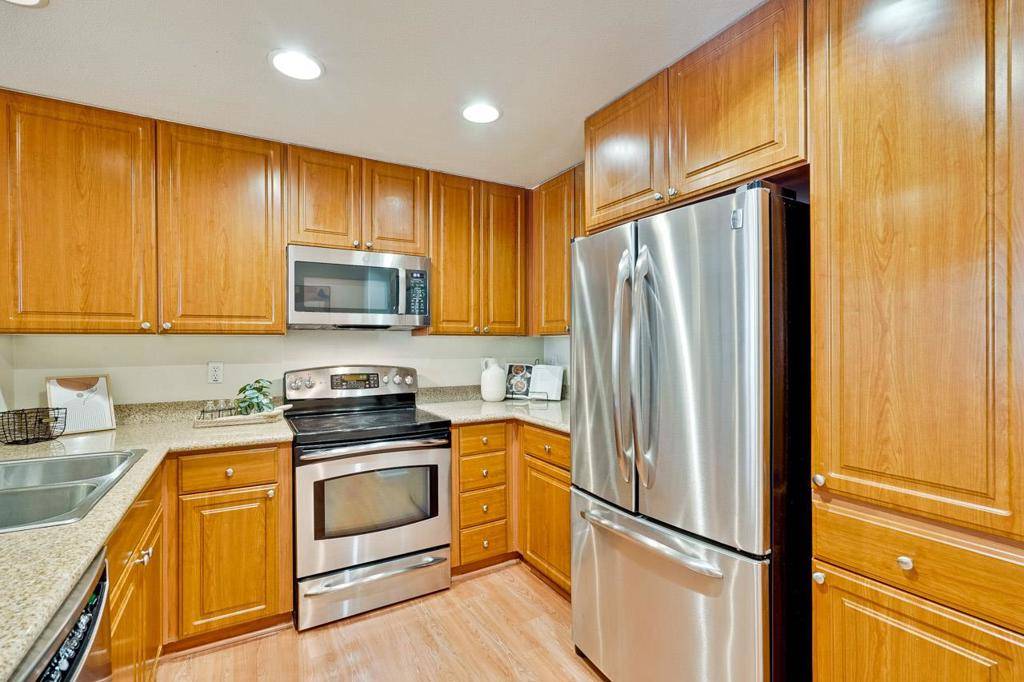 Santa Clara, CA 95054,1883 Agnew RD #351