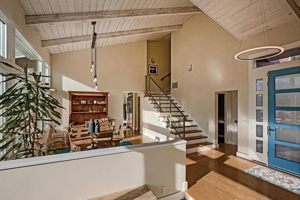 Woodside, CA 94062,625 W Glen WAY