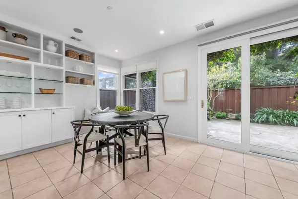 Menlo Park, CA 94025,525 Barron ST