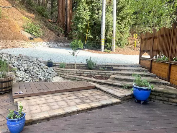 Boulder Creek, CA 95006,325 Ridge DR