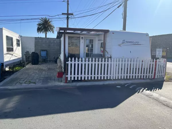 Redwood City, CA 94063,1933 E. Bayshore RD
