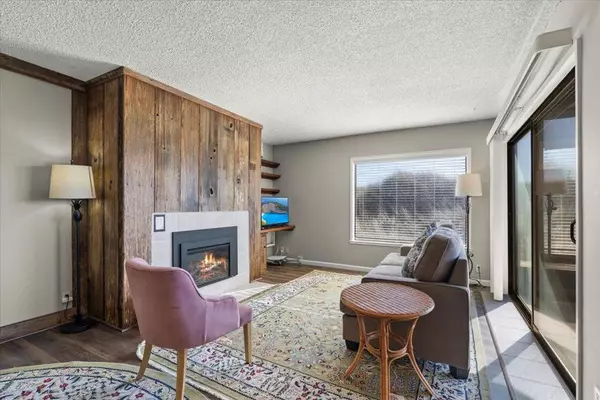 Watsonville, CA 95076,101 Shell DR #211