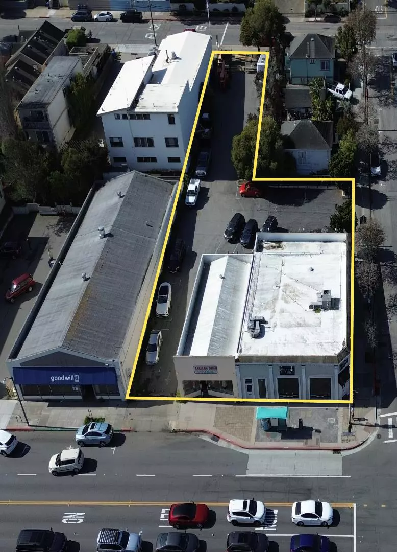 Monterey, CA 93940,591 Lighthouse AVE