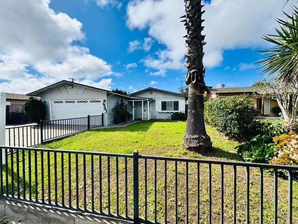 Salinas, CA 93906,1563 El Dorado DR