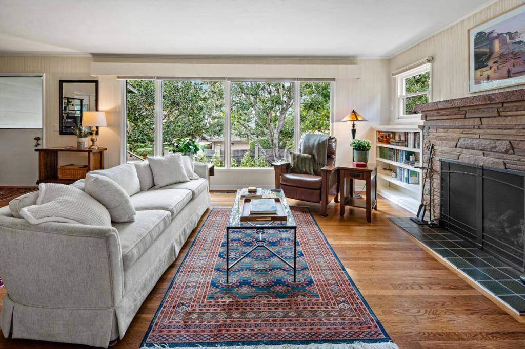 Carmel, CA 93921,0 Carpenter 5 NE of 4th ST